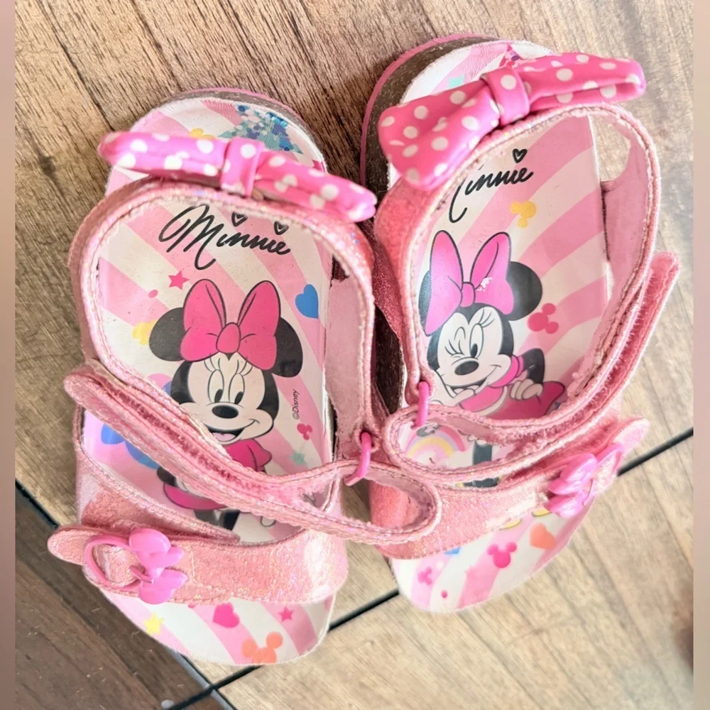 Disney Minnie Mouse glitter sandals for girls featuring a pink polka dot bow 10